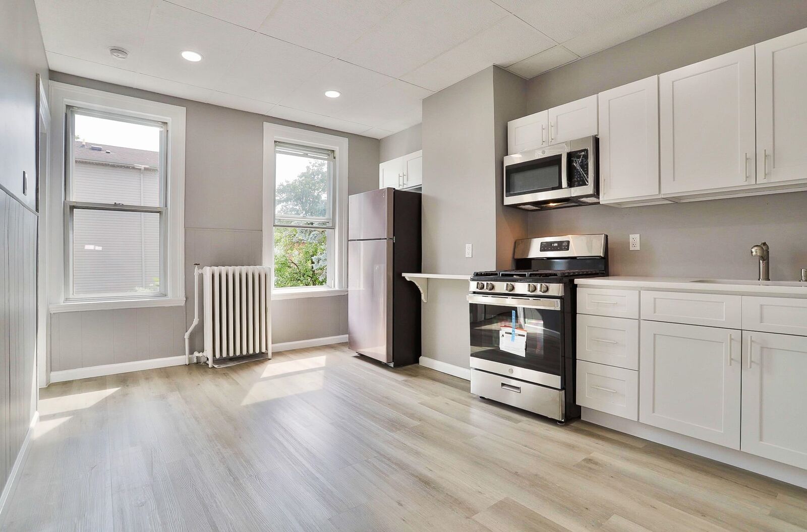 Property Photo:  3612 Kennedy Blvd 2  NJ 07307 