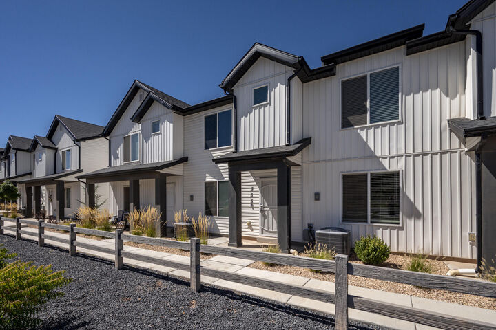 Property Photo: 535 S May Dr UT 84720