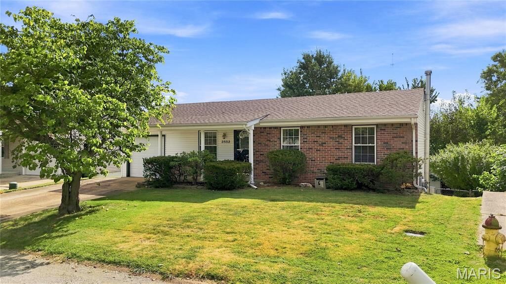 Property Photo: 2552 Medford Drive MO 63049