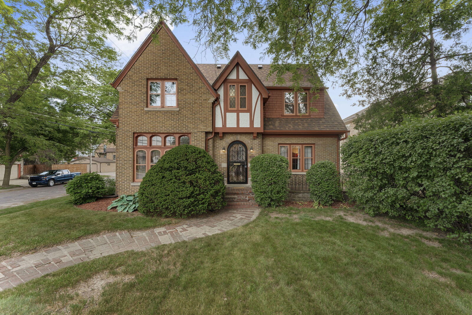Property Photo: 3303 N Sherman Blvd WI 53216