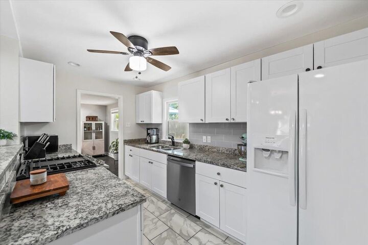 Property Photo:  1170 Dearing St  TN 38117 