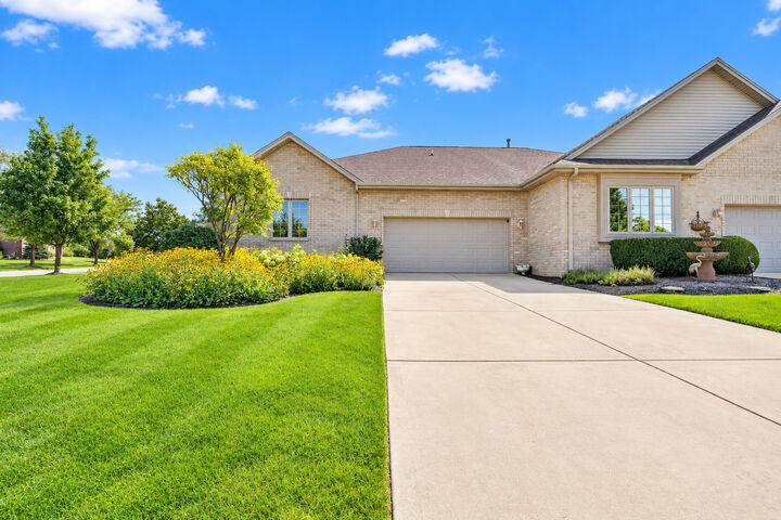 Property Photo:  21701 Tower Bridge Drive  IL 60448 