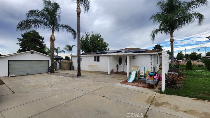 Property Photo: 39063 Vineland Street CA 92223