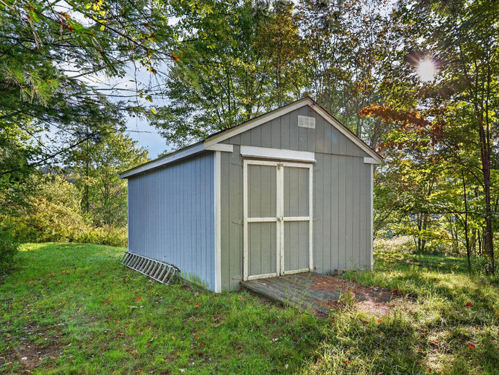 Property Photo: 1172 Lamb Rd PA 18837