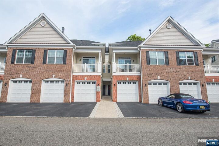Property Photo: 106 Autumn Court NJ 07424