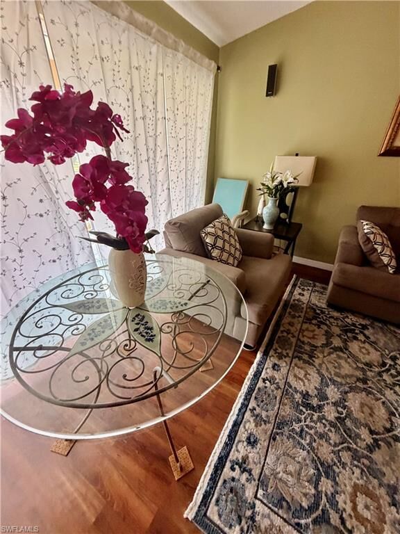 Property Photo: 1290 Yesica Ann Cir 204 FL 34110