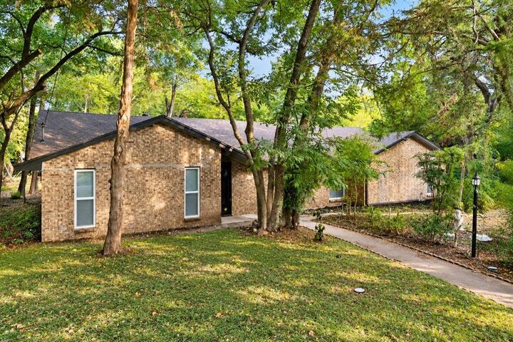 Property Photo:  1018 Randy Road  TX 75104 