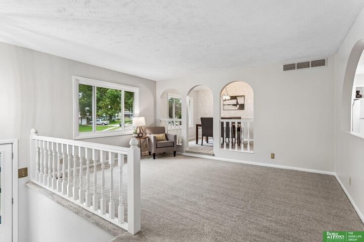 Property Photo: 431 S 150 Circle NE 68154
