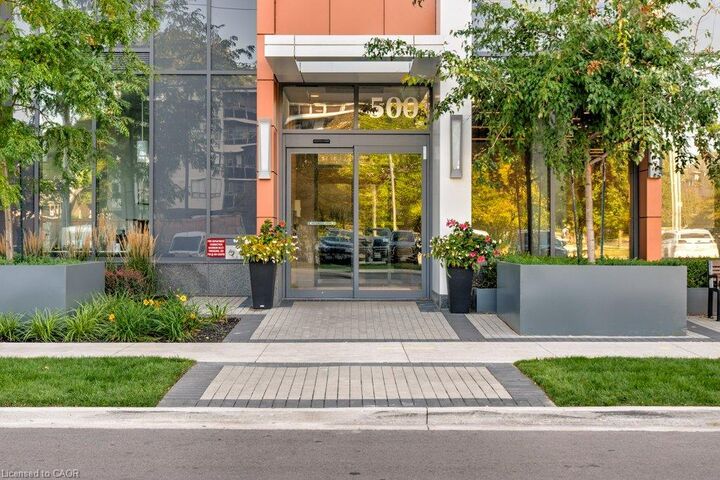 Property Photo:  500 Brock Avenue 1001  ON L7S 0A5 