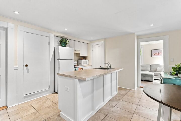Property Photo: 67 Oakwood Ave MA 01902