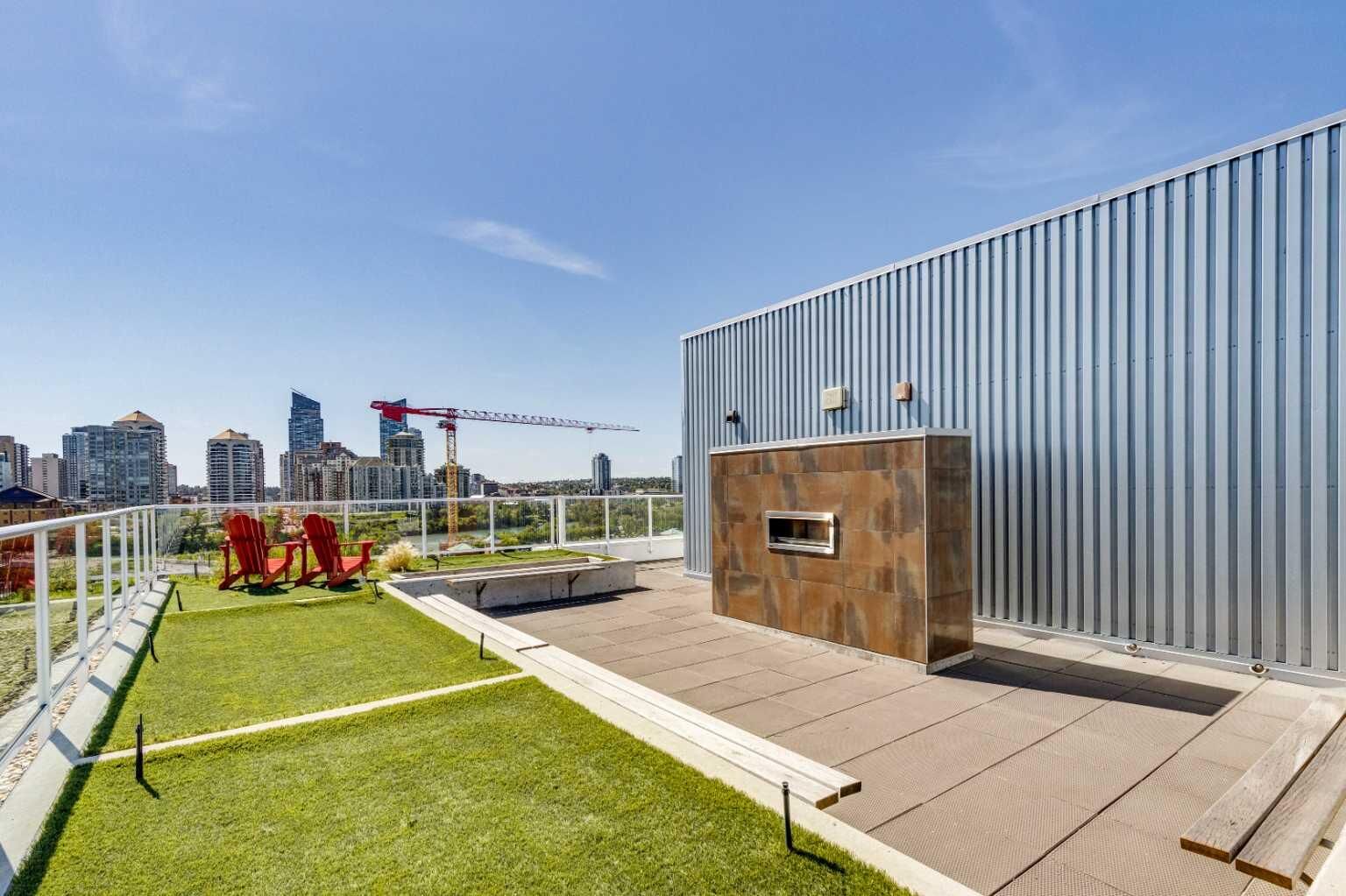 Property Photo:  1087 2 Avenue NW 310  AB T2N 5B2 