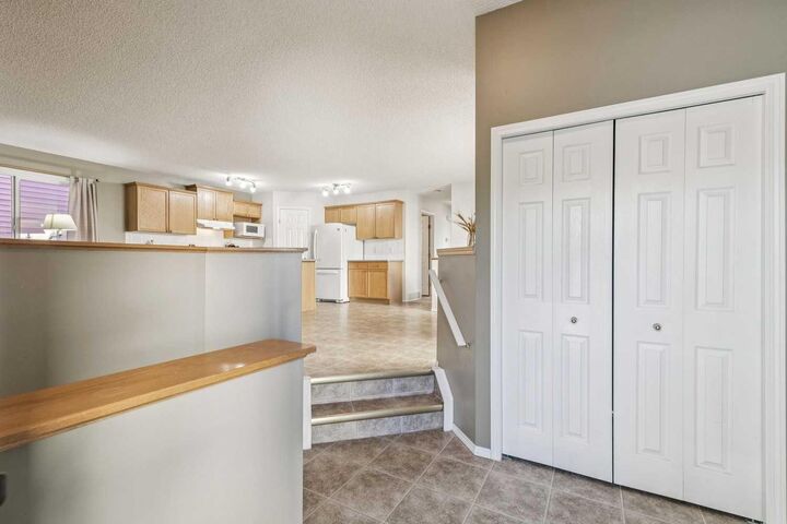 Property Photo:  13 Evansbrooke Way NW  AB T3P 1C5 