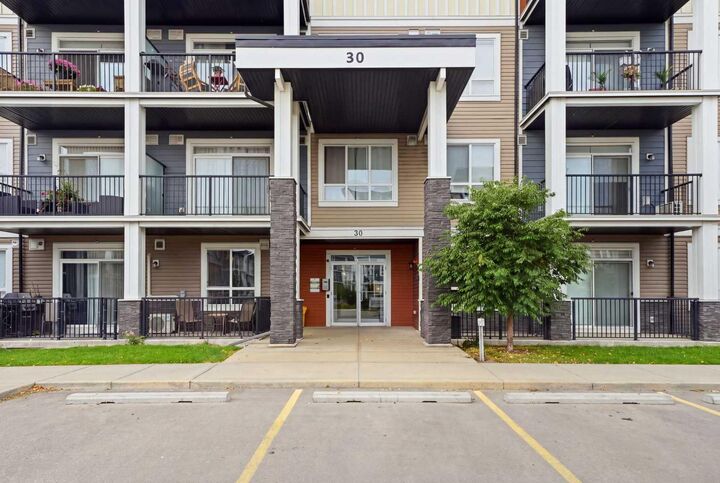 Property Photo:  30 Walgrove Walk SE 202  AB T2X 4M9 