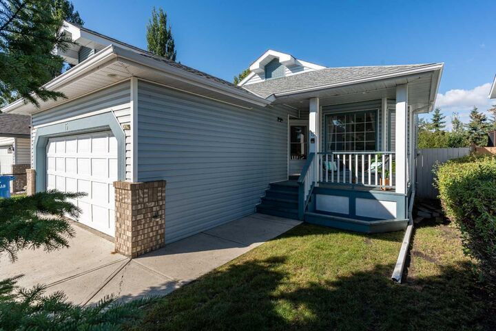 Property Photo:  15 Sunridge Crescent NW  AB T4B 2G6 
