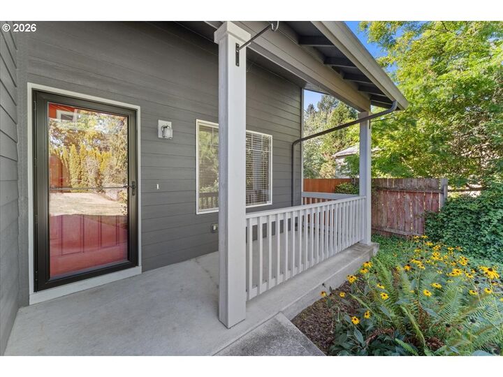 Property Photo: 3916 SE 24th Ter OR 97080