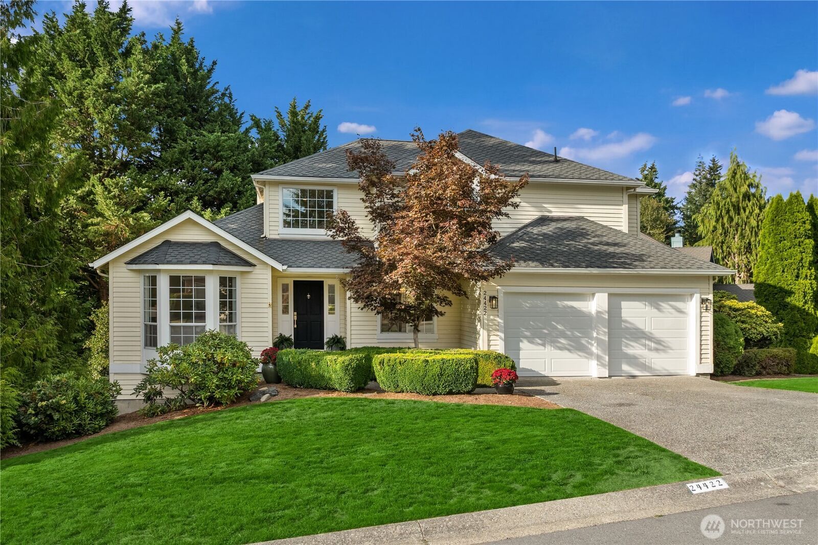 Property Photo:  24422 SE 46th Court  WA 98029 
