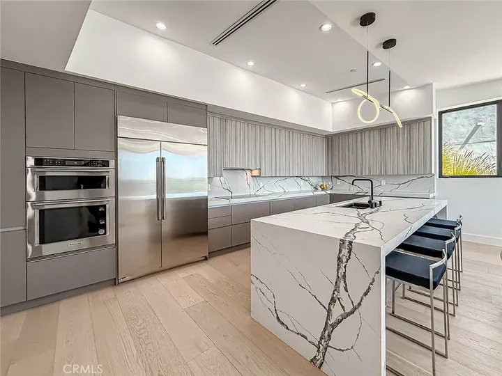 Property Photo:  5130 Medina  CA 91364 