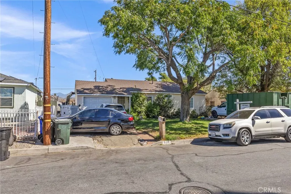 Property Photo:  524 W Ramona  CA 92376 