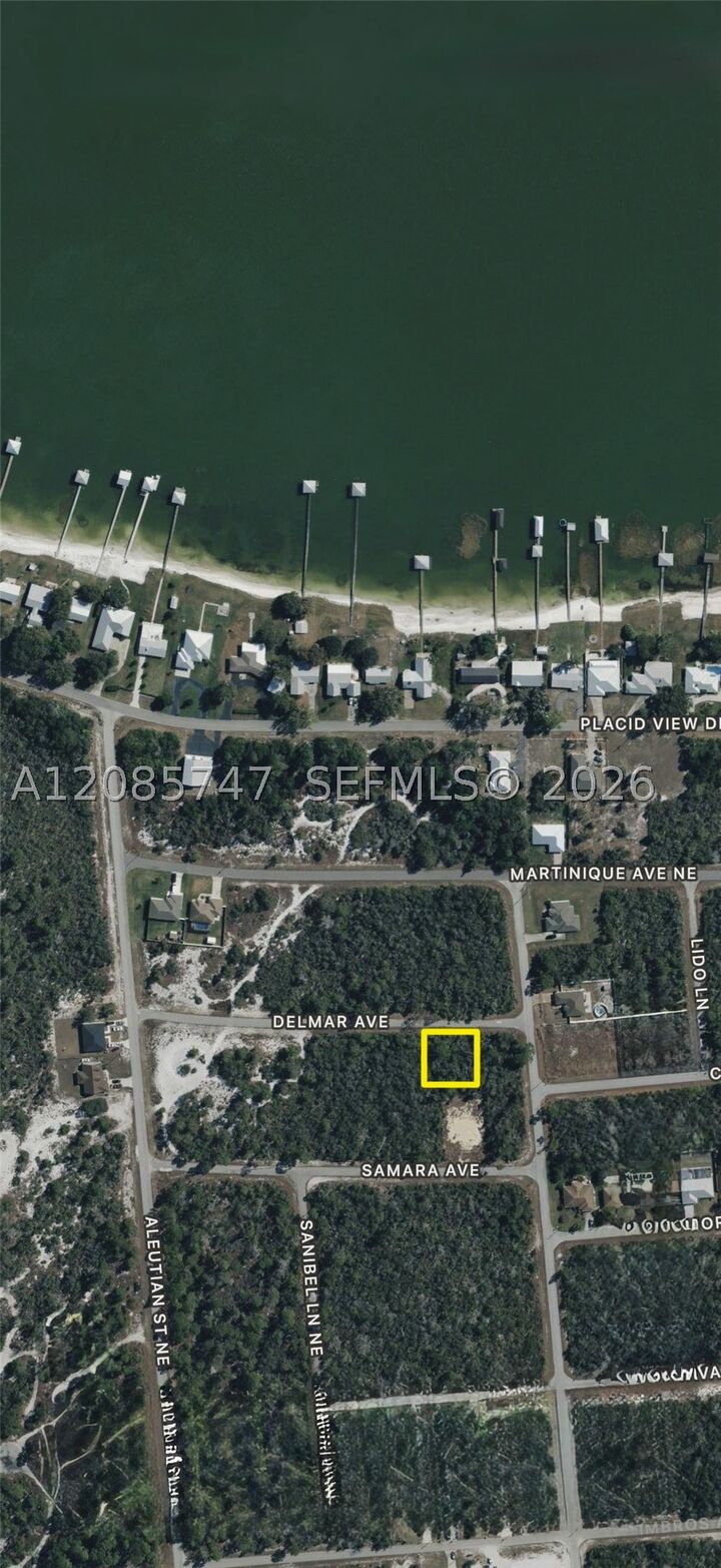 Property Photo: 115 Delmar Ave FL 33852
