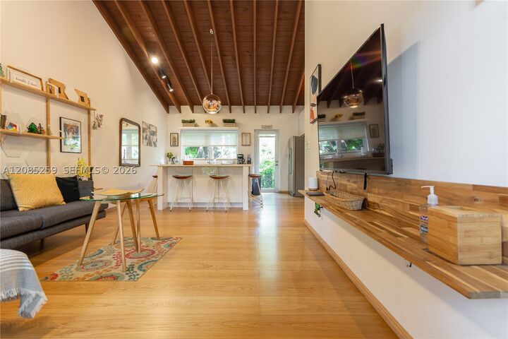 Property Photo:  521 NE 68th St 1  FL 33138 
