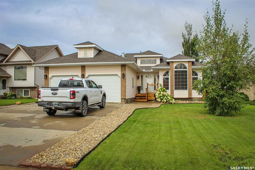 Property Photo:  510 Park Avenue E  SK S0E 1A0 