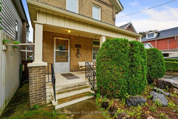Property Photo: 553 Chamberlain Street ON K9J 4L6