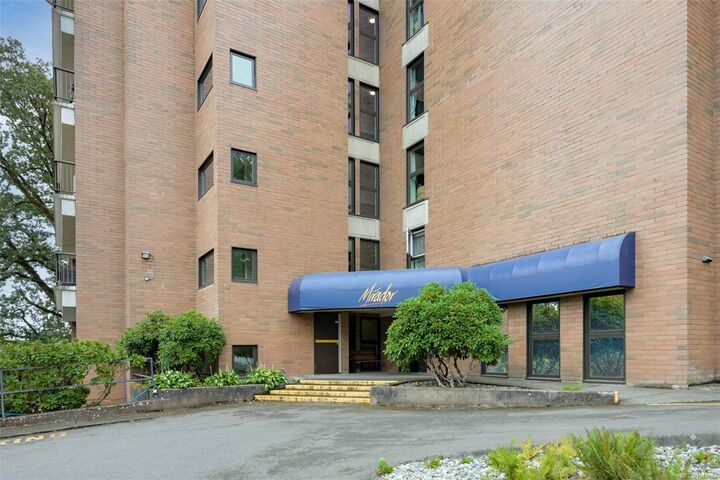 Property Photo:  4030 Quadra St #201  BC V8X 1K2 