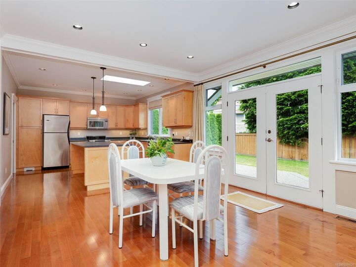Property Photo:  2286 Hazelton Pl  BC V8N 5C3 