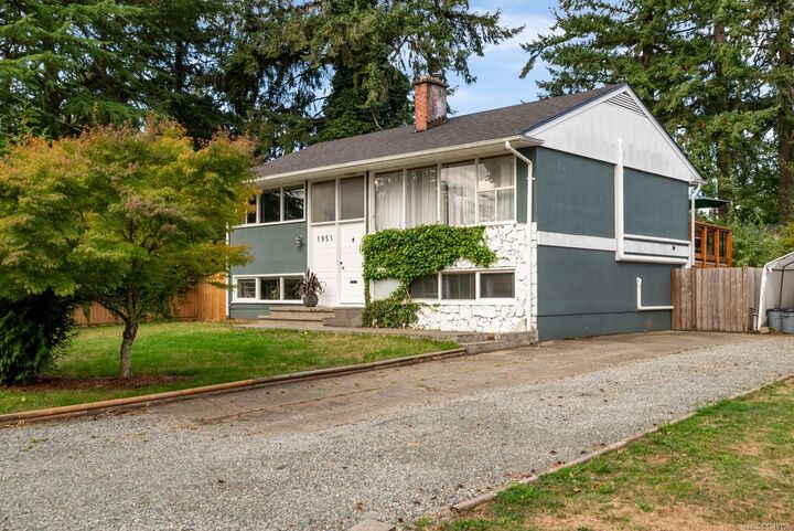 Property Photo: 1951 Hallen Ave BC V9S 4S7
