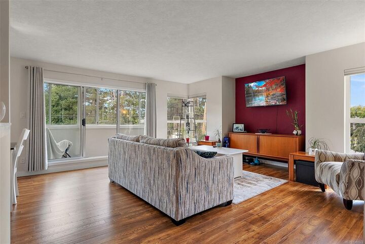 Property Photo:  40 Gorge Rd W #219  BC V9A 1L8 