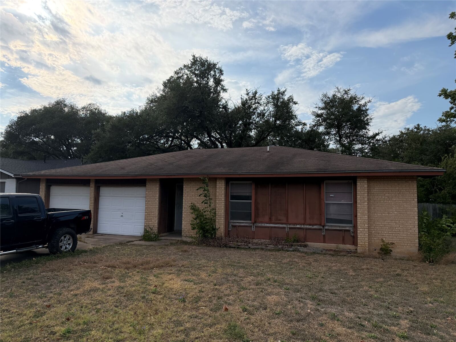 Property Photo:  7704 Woodcroft Drive  TX 78749 