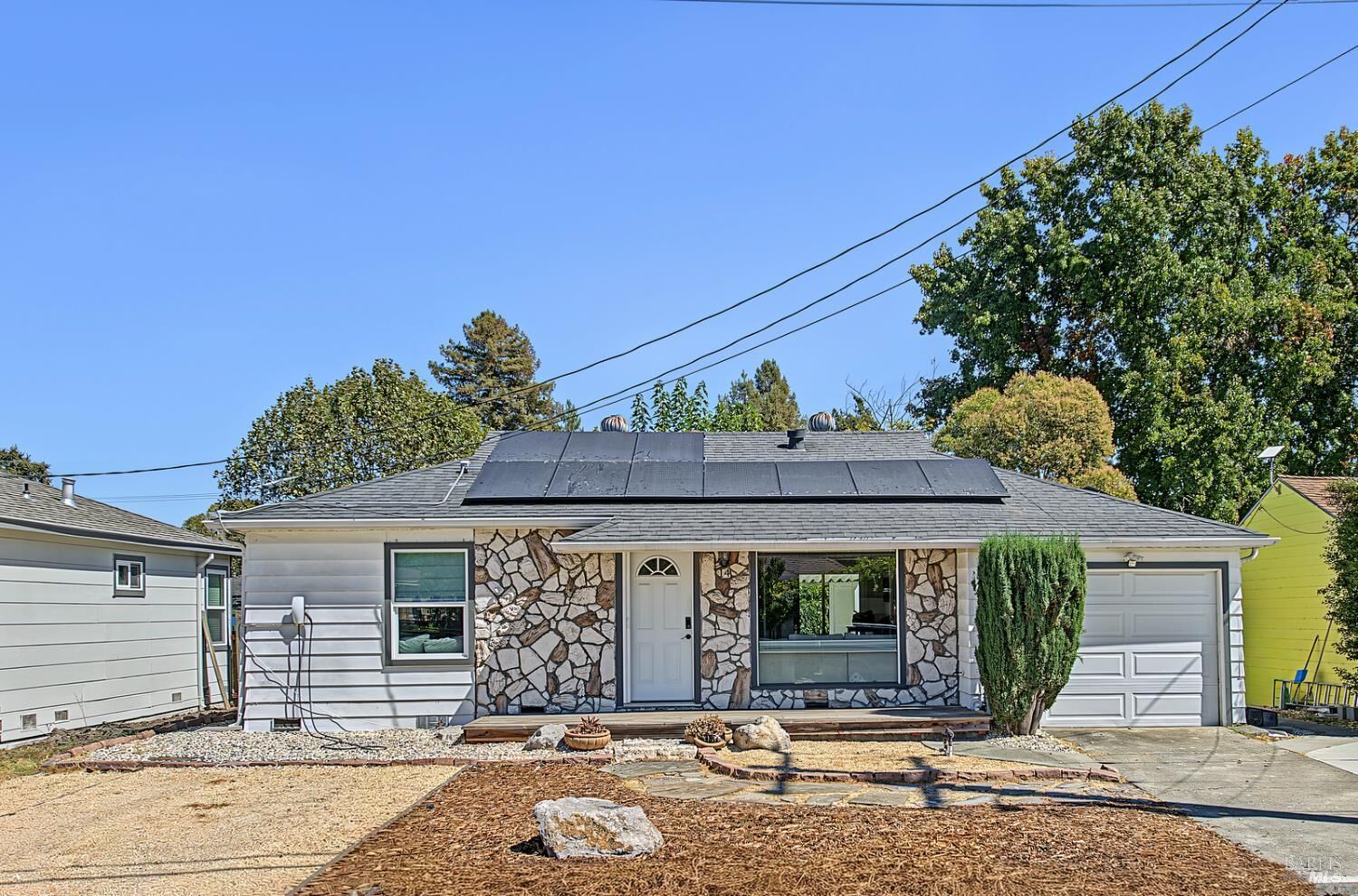 Property Photo: 14 Bellevue Avenue CA 94558