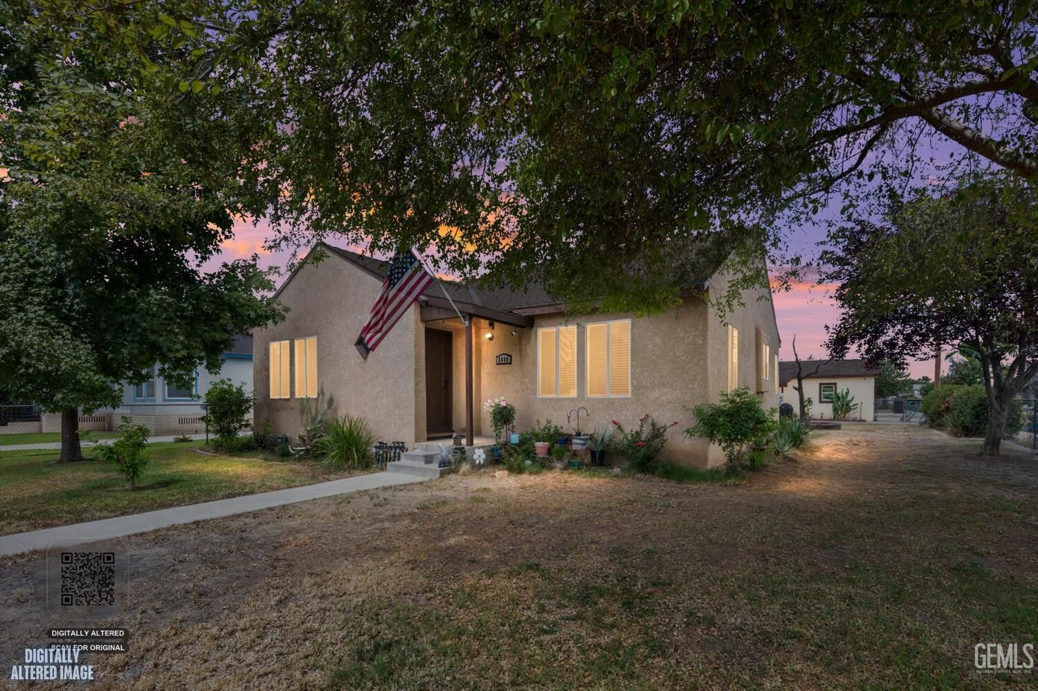 Property Photo: 2600 5th Street CA 93304