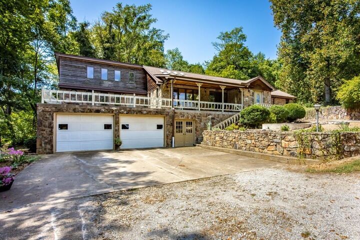 Property Photo: 1223 Eagle Point Road AR 72560