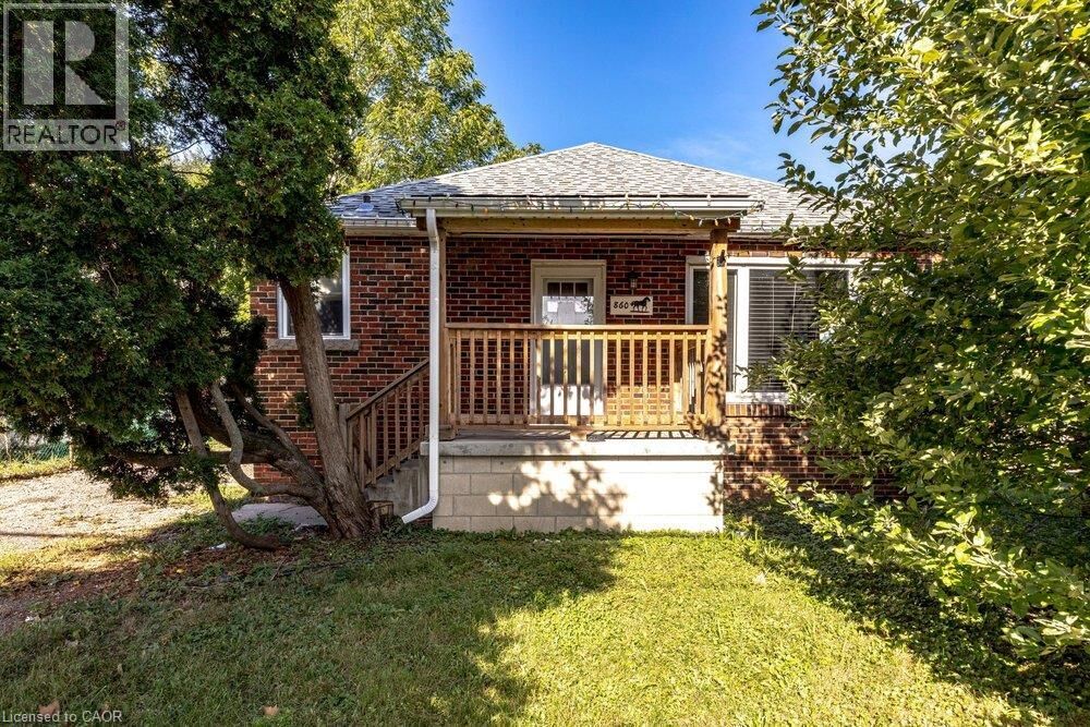 Property Photo:  860 Garth Street  ON L9C 4K8 