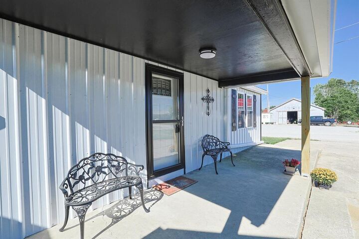 Property Photo: 1406 Rosehill Road OH 45130
