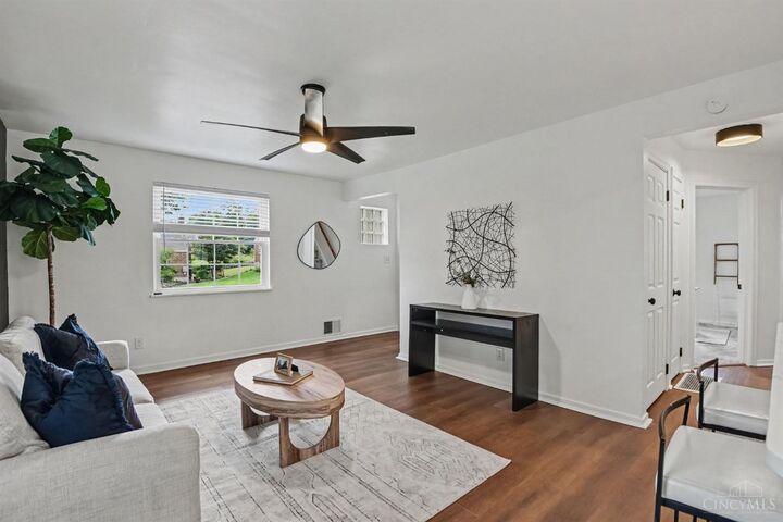 Property Photo:  5574 Raceview Avenue  OH 45248 