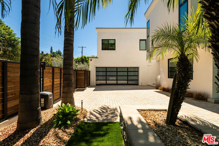 Property Photo: 2373 Nalin Dr CA 90077