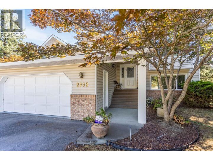 Property Photo: 2335 Somerset Court BC V1Z 3L5