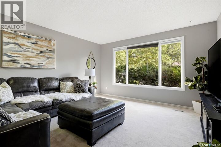 Property Photo:  903 Rowell Crescent N  SK S4X 2A5 