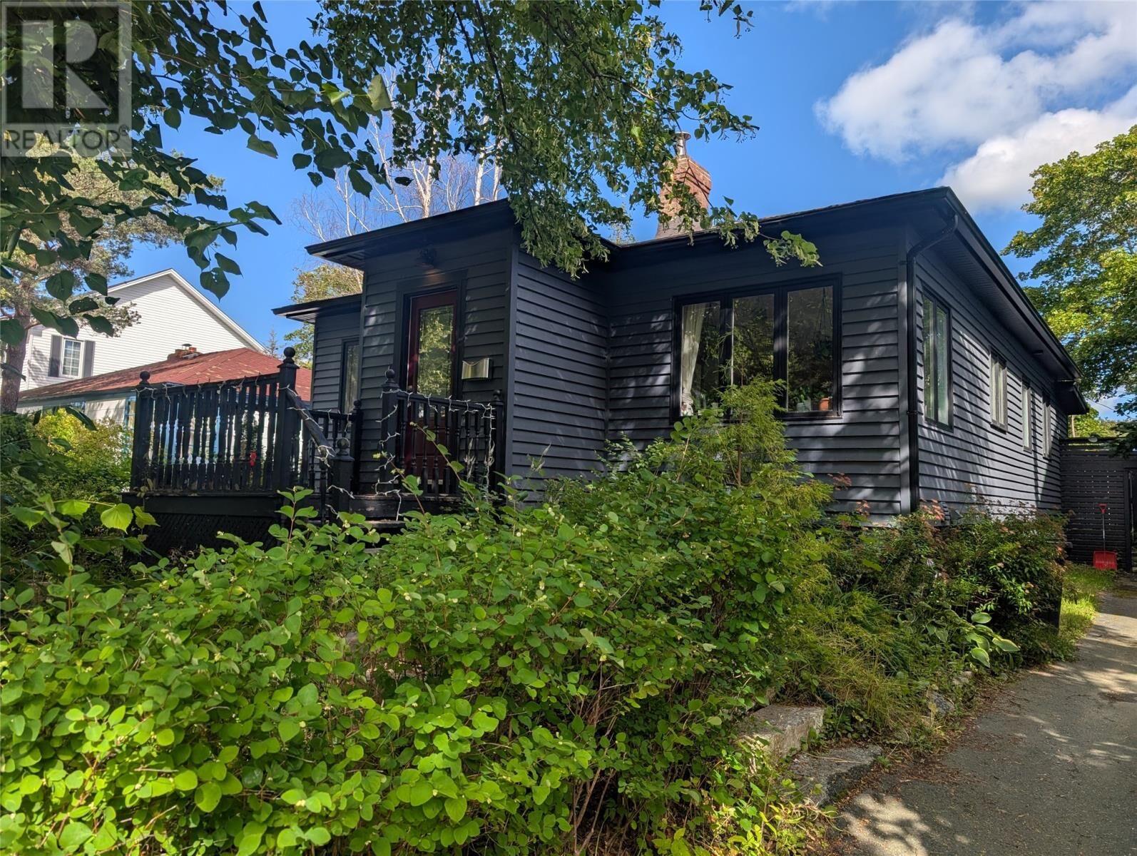 Property Photo:  6 Elm Place  NL A1B 2S5 