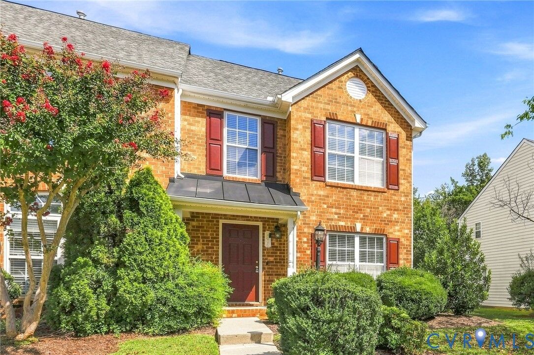 Property Photo:  3818 Dominion Townes Circle  VA 23223 