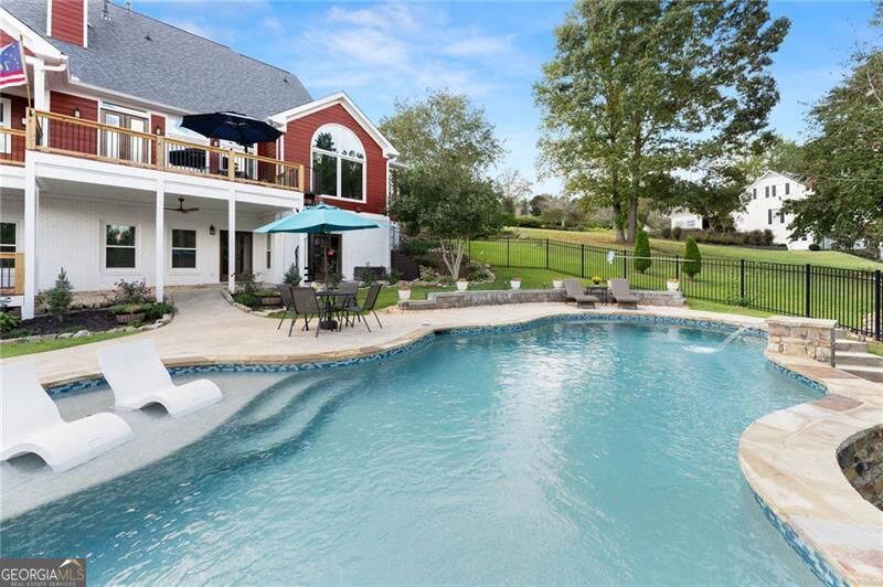 Property Photo: 8865 Saddle Trail GA 30107