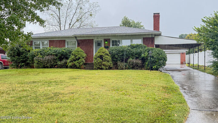 Property Photo: 8617 Eula Rd KY 40219