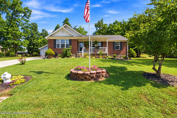 Property Photo: 122 Chesapeake Trail KY 40013