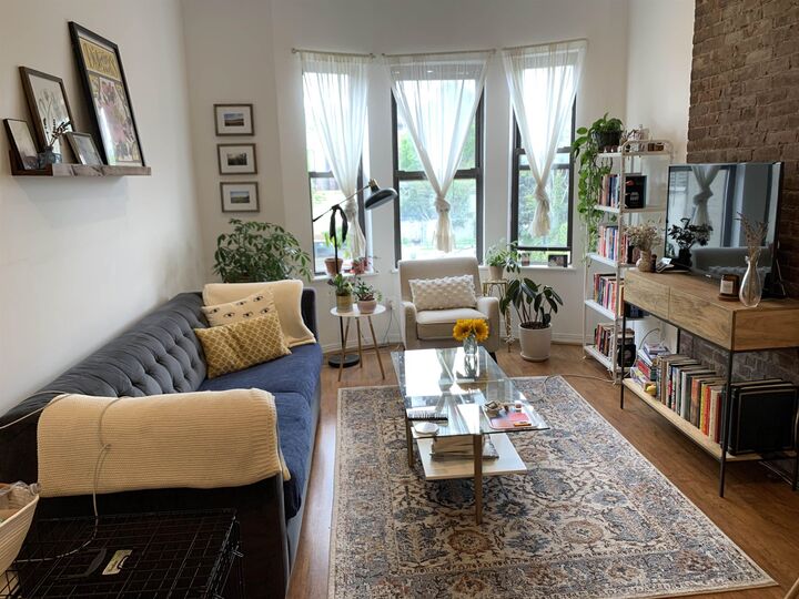 Property Photo:  64 Mercer St 202  NJ 07302 