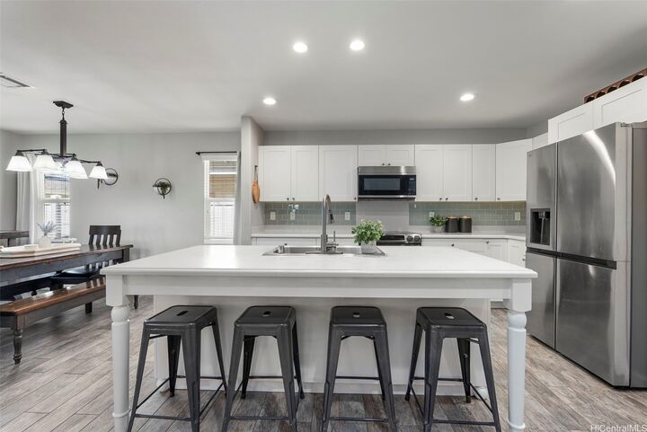 Property Photo: 91-1186 Kai Kukuma Street HI 96706
