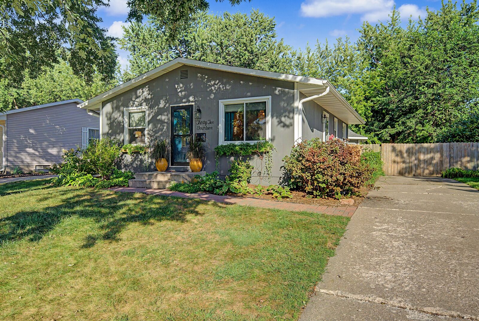 Property Photo: 3214 Nixon Avenue IA 50010