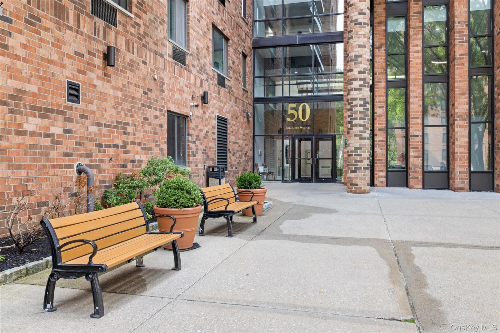 Property Photo:  50 Columbus Avenue 610  NY 10707 