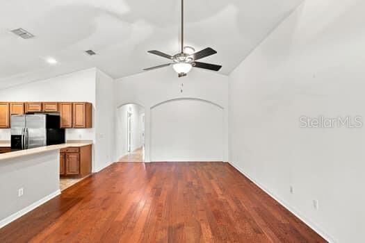Property Photo:  515 E Victoria Trails Boulevard  FL 32724 